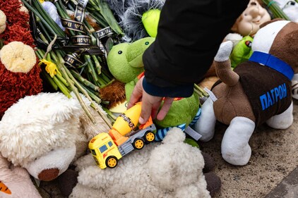 How a Teenage Romance Was Cut Short by a Russian Missile