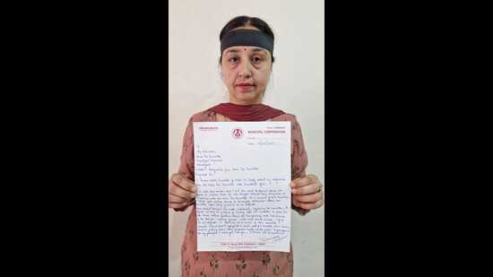 In a strongly worded statement, Chandigarh deputy mayor Taruna Mehta questioned the functioning of the committee, accusing the BJP-led civic body of bypassing due process. (HT)