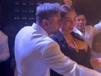 In the video, Honey Singh and Emma Bakr were spotted holding hands and sharing a lighthearted moment as they chatted before cutting the birthday cake. In the video, Honey Singh and Emma Bakr were spotted holding hands and sharing a lighthearted moment as they chatted before cutting the birthday cake.