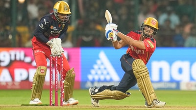 However Nehal Wadhera calmly went about countering RCB's pressure and soon put the game beyond them. (PTI) However Nehal Wadhera calmly went about countering RCB's pressure and soon put the game beyond them. (PTI)