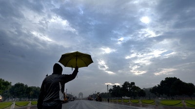 Fortunately, no heatwave conditions are likely in the national capital and surrounding areas till Wednesday, April 23. (File/Hindustan Times) Fortunately, no heatwave conditions are likely in the national capital and surrounding areas till Wednesday, April 23. (File/Hindustan Times)