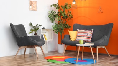 Mix patterns and see how your room pops! (Shutterstock) Mix patterns and see how your room pops! (Shutterstock)