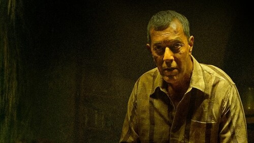 Rajat Kapoor plays an unpredictable role in Khauf.