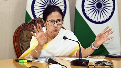 In her 'peace appeal' letter, Mamata Banerjee urged people to not trust the BJP and RSS. (ANI) In her 'peace appeal' letter, Mamata Banerjee urged people to not trust the BJP and RSS. (ANI)