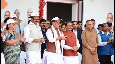 Defence minister Rajnath Singh with UP deputy CM Brajesh Pathak and others during inauguration of Sansad Khel Mahakumbh, at KD Singh ‘Babu’ Stadium, in Lucknow on Saturday. (Deepak Gupta/HT photo) Defence minister Rajnath Singh with UP deputy CM Brajesh Pathak and others during inauguration of Sansad Khel Mahakumbh, at KD Singh ‘Babu’ Stadium, in Lucknow on Saturday. (Deepak Gupta/HT photo)