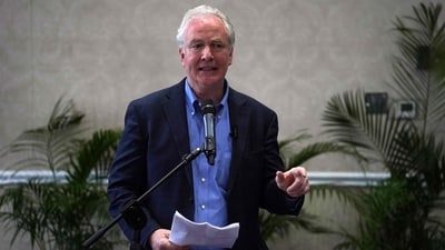 Van Hollen speaks during a press conference at a hotel in San Salvador on April 17, 2025. US Senator Chris Van Hollen said Wednesday that El Salvador had denied his request to release US resident Kilmar Abrego Garcia, whose wrongful deportation triggered a political firestorm over President Donald Trump's hard-line immigration policies. (Photo by Marvin RECINOS / AFP) (AFP) Van Hollen speaks during a press conference at a hotel in San Salvador on April 17, 2025. US Senator Chris Van Hollen said Wednesday that El Salvador had denied his request to release US resident Kilmar Abrego Garcia, whose wrongful deportation triggered a political firestorm over President Donald Trump's hard-line immigration policies. (Photo by Marvin RECINOS / AFP) (AFP)
