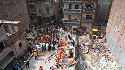 Rescue operations underway at the site of the Building Collapse at Dayalpur in New Delhi (Sanchit Khanna/Hindustan Times) Rescue operations underway at the site of the Building Collapse at Dayalpur in New Delhi (Sanchit Khanna/Hindustan Times)