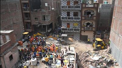 Rescue operations underway at the site on Saturday. (Sanchit Khanna/HT Photo) Rescue operations underway at the site on Saturday. (Sanchit Khanna/HT Photo)