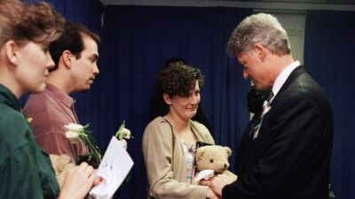 Aren Almon greets President Bill Clinton after a prayer service for the victims of the deadly truck bomb attack in Oklahoma City on April 23, 1995. (AP file) Aren Almon greets President Bill Clinton after a prayer service for the victims of the deadly truck bomb attack in Oklahoma City on April 23, 1995. (AP file)