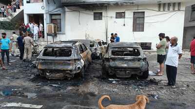 The fire raged for two hours but there were no casualties. (HT Photo)
