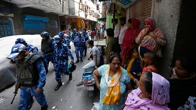 Security personnel in Seelampur as locals protest against the murder of a 17-year-old boy in New Delhi, India, on Friday, April 18, 2025. (Sanjeev Verma/ Hindustan Times) Security personnel in Seelampur as locals protest against the murder of a 17-year-old boy in New Delhi, India, on Friday, April 18, 2025. (Sanjeev Verma/ Hindustan Times)