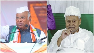 Speaking at the Congress’ ‘Jai Bapu, Jai Bhim, Jai Samvidhan’ rally at Dalsagar stadium in Buxar, Kharge urged the people of Bihar to vote out the NDA government.
