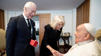 Pope Francis met with Britain's King Charles and Queen Camilla during a private audience at the Vatican, April 9, 2025. Vatican Media/­Handout via REUTERS ATTENTION EDITORS - THIS IMAGE WAS PROVIDED BY A THIRD PARTY. TPX IMAGES OF THE DAY (via REUTERS)