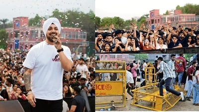Encouraged by Deep Money, students breached barricades to get closer to the stage. (Photo Anurag Mehra/HT) Encouraged by Deep Money, students breached barricades to get closer to the stage. (Photo Anurag Mehra/HT)