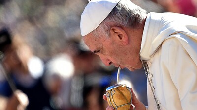 Pope Francis drinks Mate while arriving for his weekly general audience in Saint Peter's square in Vatican on October 12, 2016. (AFP) Pope Francis drinks Mate while arriving for his weekly general audience in Saint Peter's square in Vatican on October 12, 2016. (AFP)