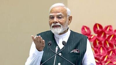 Prime Minister Narendra Modi speaks during the 17th Civil Services Day event at the Vigyan Bhawan, in New Delhi on Monday. (ANI) Prime Minister Narendra Modi speaks during the 17th Civil Services Day event at the Vigyan Bhawan, in New Delhi on Monday. (ANI)