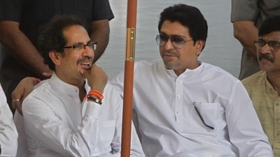 Raj Thackeray and Uddhav Thackeray. (HT/File) Raj Thackeray and Uddhav Thackeray. (HT/File)