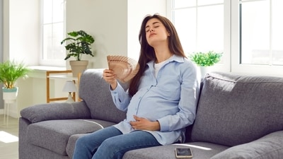 Pregnant women are more at risk of heat-related illnesses such as heat exhaustion or heatstroke. (Shutterstock) Pregnant women are more at risk of heat-related illnesses such as heat exhaustion or heatstroke. (Shutterstock)