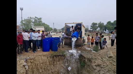 FSDA destroys the adulterated paneer in a pit. (Sourced)