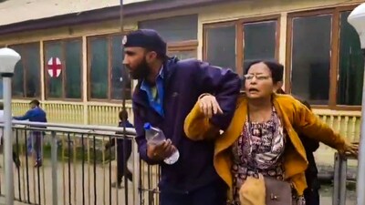 A tourist being brought to a medical facility, after terrorists attacked a group of tourists at Pahalgam, in Anantnag district, on Tuesday. (PTI) A tourist being brought to a medical facility, after terrorists attacked a group of tourists at Pahalgam, in Anantnag district, on Tuesday. (PTI)