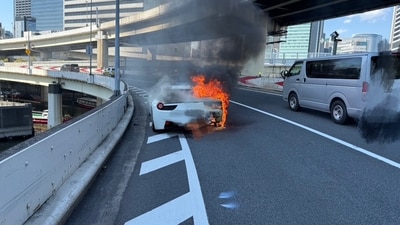 A Ferrari supercar burnt down in Japan an hour after delivery (X/@GC5R5OGIKgV0yvz) A Ferrari supercar burnt down in Japan an hour after delivery (X/@GC5R5OGIKgV0yvz)