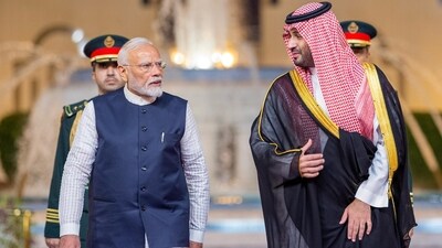 PM Modi and Saudi Crown Prince Mohammed bin Salman, also held informal talks at Al Salam Palace, though Modi decided to skip a formal dinner after reports of the terror attack near Pahalgam came in. (X/KSAmofaEN) PM Modi and Saudi Crown Prince Mohammed bin Salman, also held informal talks at Al Salam Palace, though Modi decided to skip a formal dinner after reports of the terror attack near Pahalgam came in. (X/KSAmofaEN)