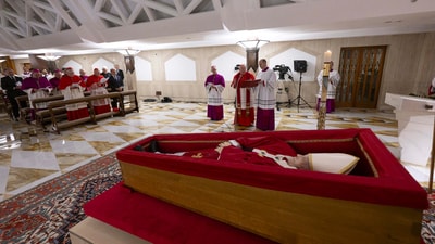 In a private ceremony, Cardinal Kevin Farrell, the Vatican camerlengo, or "chamberlain," who effectively serves as head of the Vatican between the end of one papacy and the beginning of the next, read the official declaration of death aloud after the pontiff's body was placed in the coffin late Monday night. In a private ceremony, Cardinal Kevin Farrell, the Vatican camerlengo, or "chamberlain," who effectively serves as head of the Vatican between the end of one papacy and the beginning of the next, read the official declaration of death aloud after the pontiff's body was placed in the coffin late Monday night.