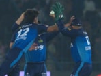 Ubaid Shah accidentally punches Usman Khan during PSL 2025 Ubaid Shah accidentally punches Usman Khan during PSL 2025