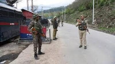 Congress workers also staged a protest outside Hata Sherjung by burning the Pakistani flag. (HT Photo for representation) Congress workers also staged a protest outside Hata Sherjung by burning the Pakistani flag. (HT Photo for representation)