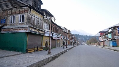 At least 26 people were killed April 22 in Kashmir when gunmen opened fire on tourists, region's deadliest attack on civilians since 2000. (AFP)