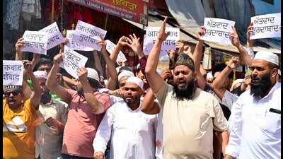 Members of Muslim community during a protest over the Pahalgam attack, in Ludhiana on Wednesday. (Gurpreet Singh/HT)