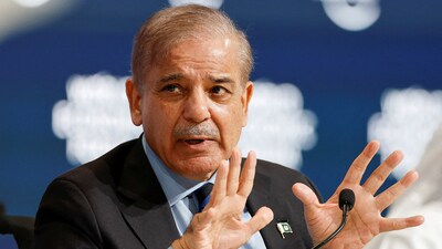 Pakistan's National Security Committee will be held under the chair of Prime Minister Shehbaz Sharif. (Reuters)