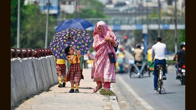 The average temperature in January was recorded at 1.2 degrees above normal, and in February, it was above the normal level by 2.2 degrees. (HT) The average temperature in January was recorded at 1.2 degrees above normal, and in February, it was above the normal level by 2.2 degrees. (HT)