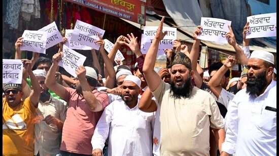 Members of Muslim community during a protest over the Pahalgam attack, in Ludhiana on Wednesday. (Gurpreet Singh/HT)