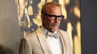 After his divorce, Kevin Costner's weight gain and stress have raised concerns among friends.  REUTERS/Mario Anzuoni (REUTERS)