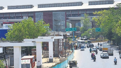 Construction underway on a new foot-over-bridge linking Namo Bharat's Ghaziabad station and Metro's New Bus Adda on Thursday. (Sakib Ali/HT Photo) Construction underway on a new foot-over-bridge linking Namo Bharat's Ghaziabad station and Metro's New Bus Adda on Thursday. (Sakib Ali/HT Photo)