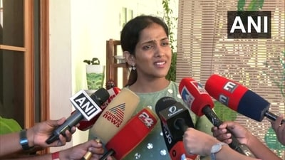 Arathi lost her 65-year-old father in the Pahalgam attack. (X/@ANI) Arathi lost her 65-year-old father in the Pahalgam attack. (X/@ANI)