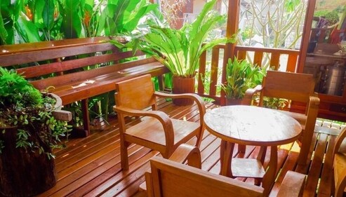 Most wood outdoor furniture will benefit from a mild scrubbing and rinsing at the start and finish of each season. (Shutterstock) Most wood outdoor furniture will benefit from a mild scrubbing and rinsing at the start and finish of each season. (Shutterstock)