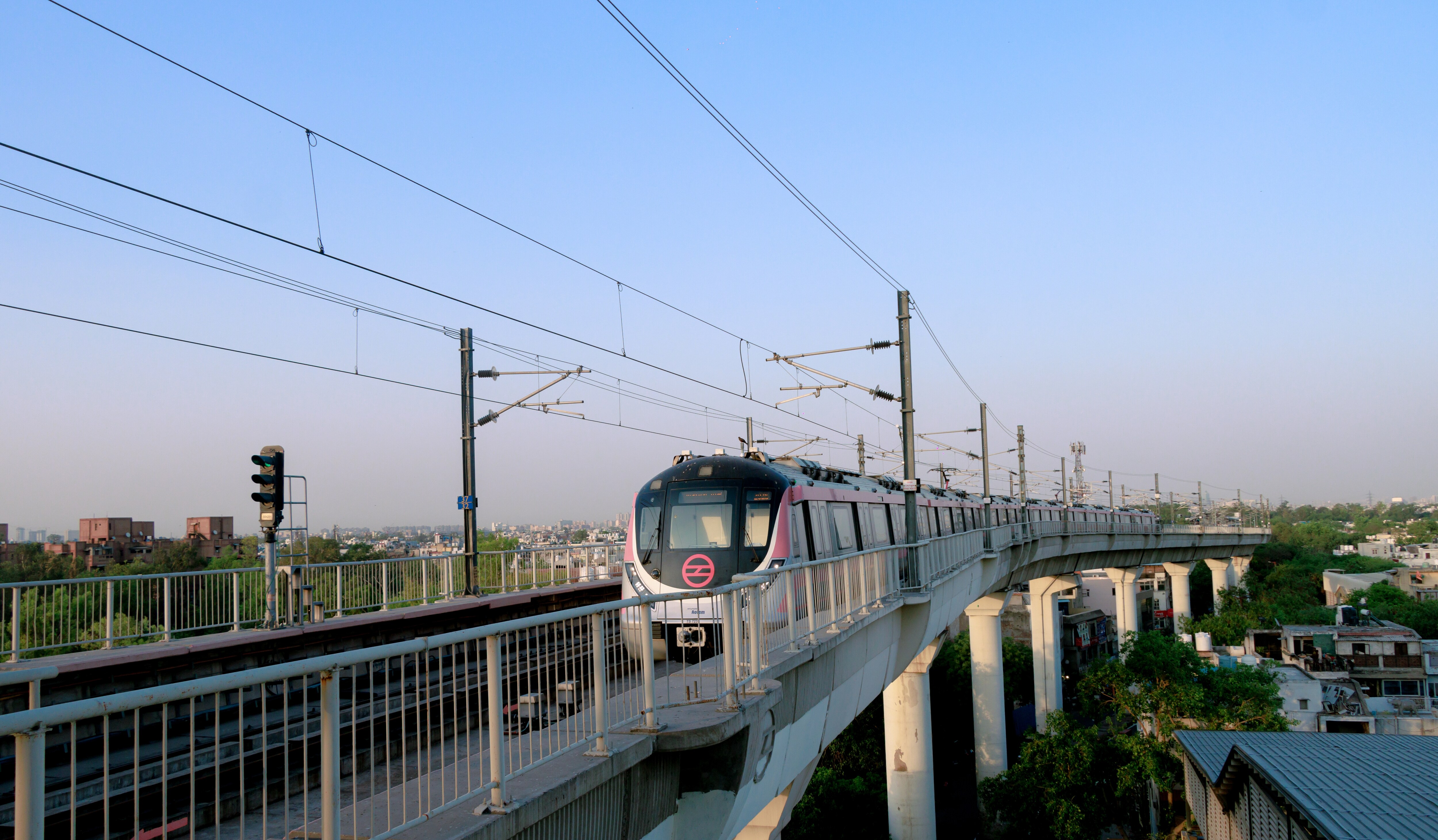The Delhi Metro (Shutterstock) The Delhi Metro (Shutterstock)