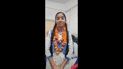 Anshika Yadav, 16, achieved 94.83% and the second spot in Lucknow district in the class 10 examination. (HT) Anshika Yadav, 16, achieved 94.83% and the second spot in Lucknow district in the class 10 examination. (HT)