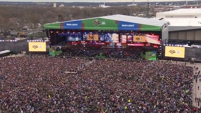 Chicago Bears were booed at the NFL Draft (X)