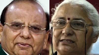 Both Medha Patkar and the VK Saxena have been locked in a legal battle since 2000 after she filed a suit against him for publishing advertisements against her and the Narmada Bachao Andolan (NBA). Both Medha Patkar and the VK Saxena have been locked in a legal battle since 2000 after she filed a suit against him for publishing advertisements against her and the Narmada Bachao Andolan (NBA).