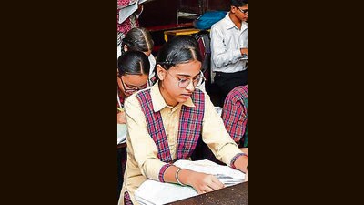 Six lakh books are yet to be distributed to the students. (HT File)
