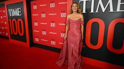 Actor Blake Lively stunned in a fuchsia Zuhair Murad off-the-shoulder gown at the Time100 Gala, where she was honored as one of the most influential people in the world. (AFP) Actor Blake Lively stunned in a fuchsia Zuhair Murad off-the-shoulder gown at the Time100 Gala, where she was honored as one of the most influential people in the world. (AFP)