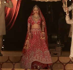 Jugjugg Jeeyo – Modern Punjabi pataka (Pinterest) Jugjugg Jeeyo – Modern Punjabi pataka (Pinterest)