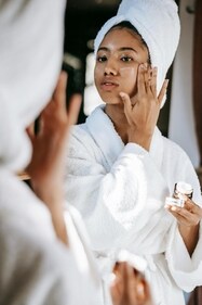 Read on for daily skincare tips for different skin types that can help keep them healthy and glowing. (Pexels) Read on for daily skincare tips for different skin types that can help keep them healthy and glowing. (Pexels)