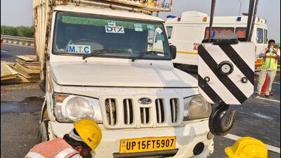 Police said that Mohammad Gulnaz had been discharged from a Noida hospital, and was on his way home to Muzaffarnagar with family, including wife and their son, when the incident occurred at around 6.30 pm. (HT Photo) Police said that Mohammad Gulnaz had been discharged from a Noida hospital, and was on his way home to Muzaffarnagar with family, including wife and their son, when the incident occurred at around 6.30 pm. (HT Photo)