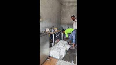 The seized items during a checking drive in Basant Avenue on Saturday. (HT Photo) The seized items during a checking drive in Basant Avenue on Saturday. (HT Photo)