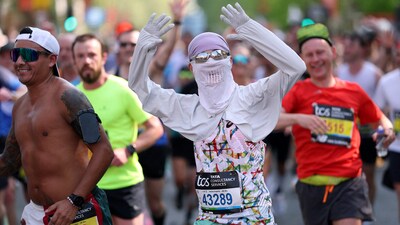 Runners in action during the London Marathon Action Images via Reuters/John Sibley (Action Images via Reuters)