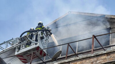 Firefighters try to douse the fire that broke out at Enforcement Directorate (ED) Office, Ballard Pier, in Mumbai on Sunday. (ANI Photo) Firefighters try to douse the fire that broke out at Enforcement Directorate (ED) Office, Ballard Pier, in Mumbai on Sunday. (ANI Photo)